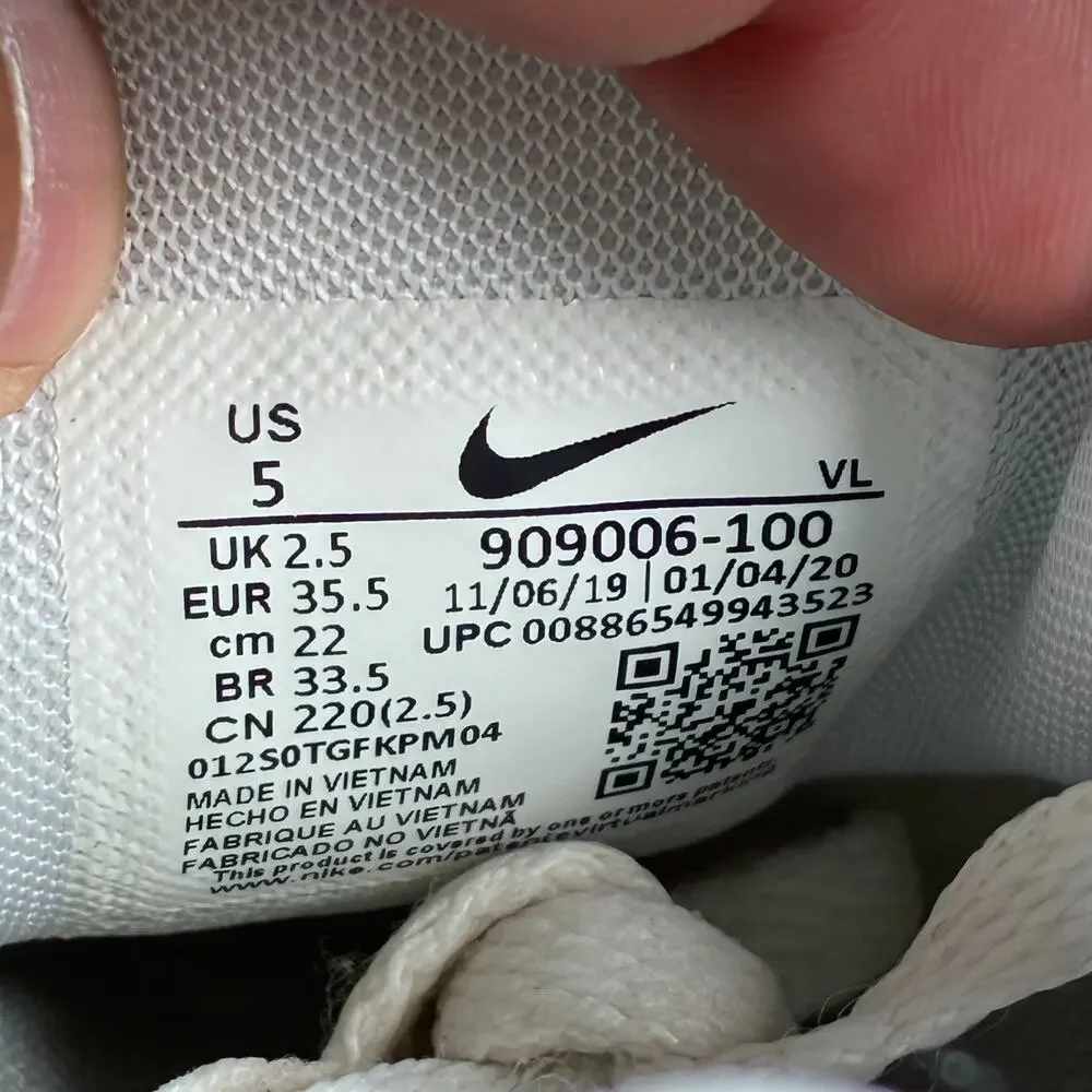 Nike run swift